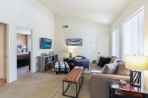 Condominium in Palm Springs CA 353 Hermosa Drive 3.jpg