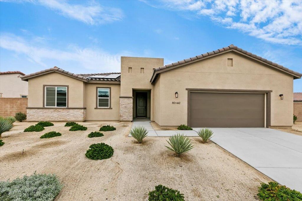 Photo of 80442 Segovia View, La Quinta, CA 92253 (MLS # 219141027)