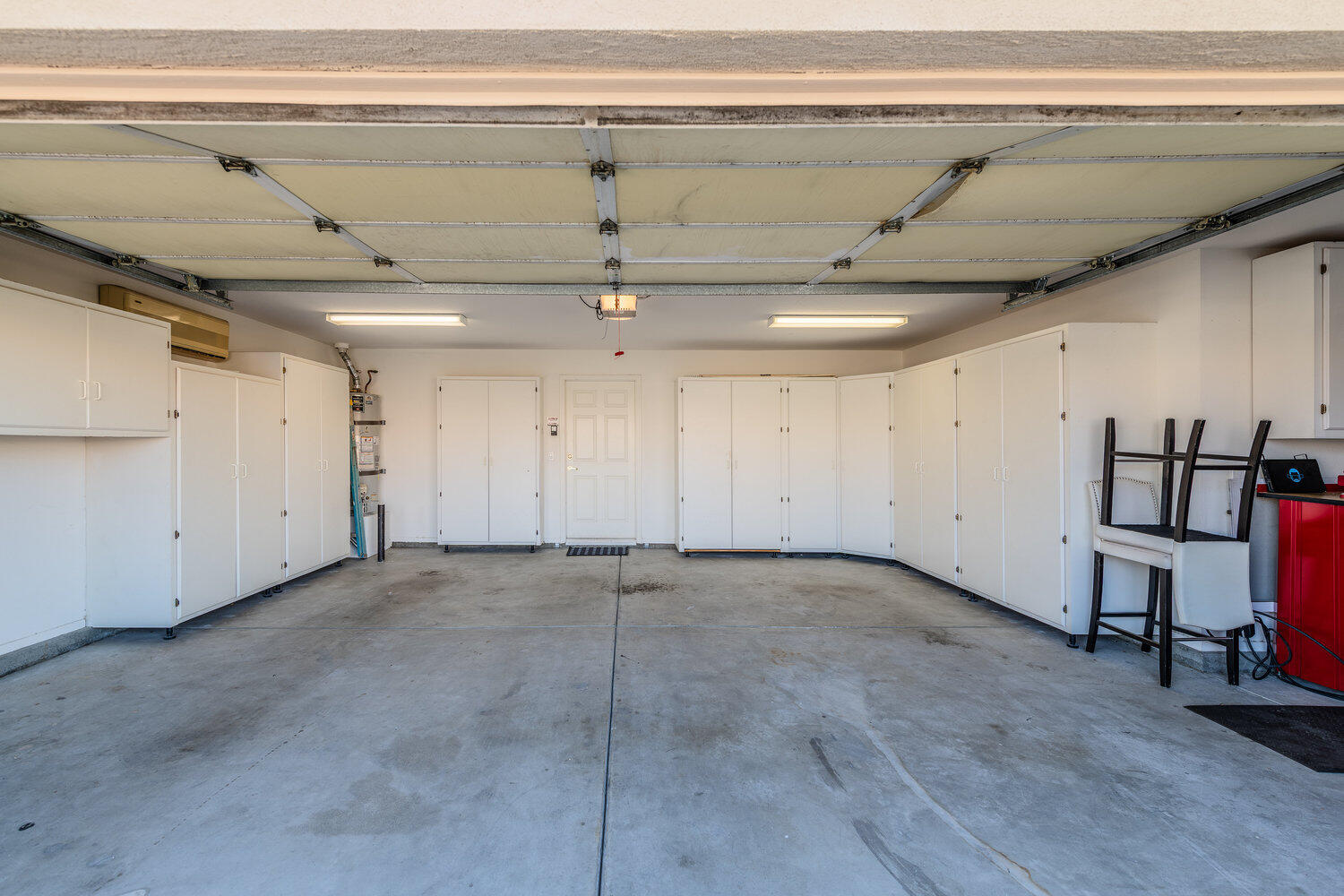 Indio, California 92201, United States, 2 Bedrooms Bedrooms, ,2 BathroomsBathrooms,Residential,Active,241406