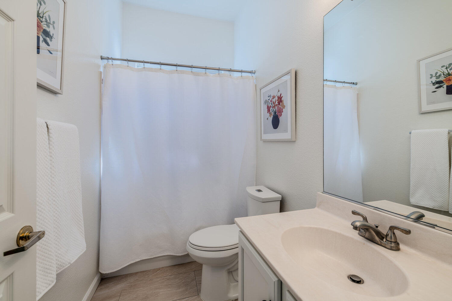 Indio, California 92201, United States, 2 Bedrooms Bedrooms, ,2 BathroomsBathrooms,Residential,Active,241406