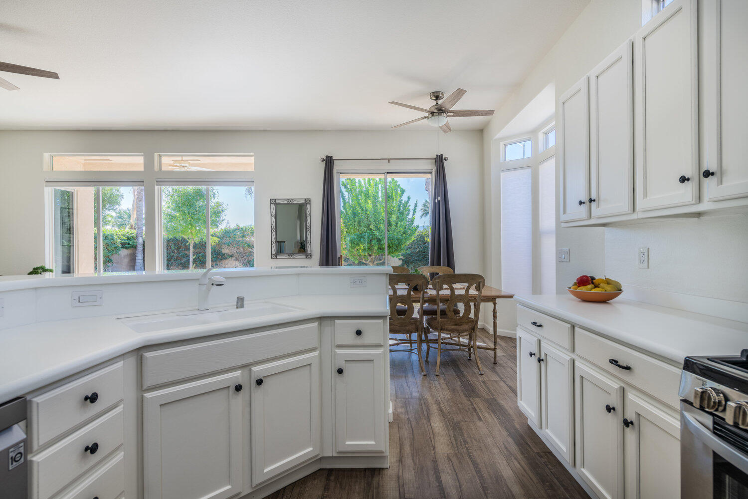 Indio, California 92201, United States, 2 Bedrooms Bedrooms, ,2 BathroomsBathrooms,Residential,Active,241406