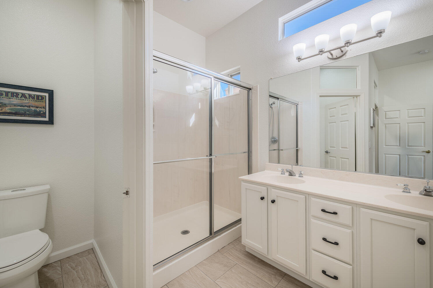 Indio, California 92201, United States, 2 Bedrooms Bedrooms, ,2 BathroomsBathrooms,Residential,Active,241406