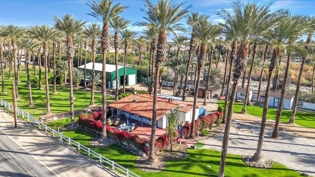 Photo of 58200 Almonte Drive, La Quinta, CA 92253 (MLS # 219141686)