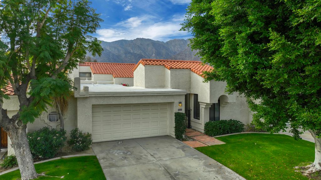 Photo of 50181 Calle Maria, La Quinta, CA 92253 (MLS # 219140194)