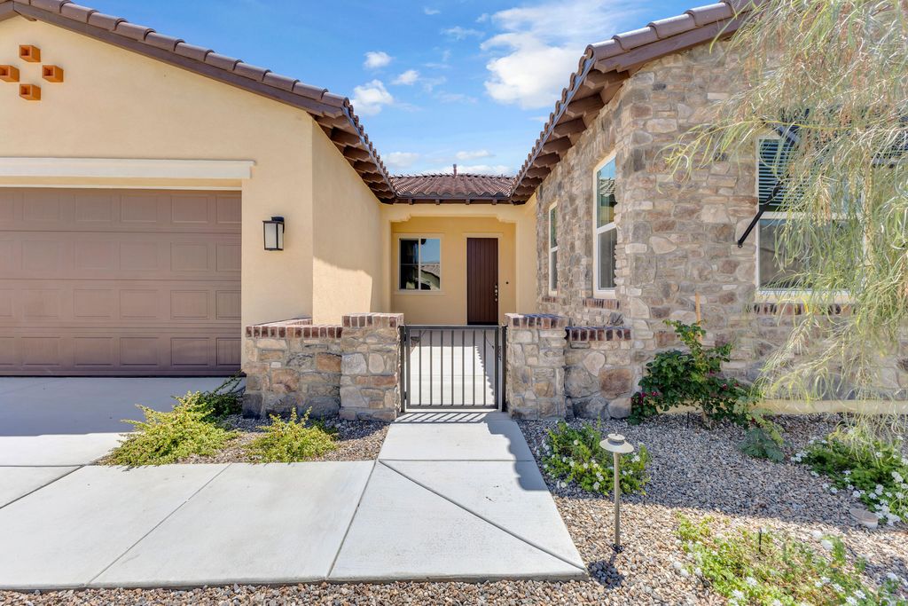 Photo of 51908 Marquessa Lane, La Quinta, CA 92253 (MLS # 219147822)