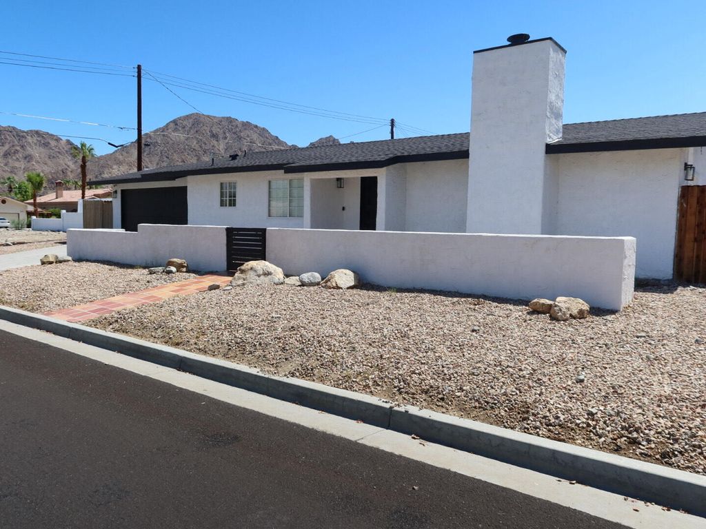 Photo of 77305 Calle Colima, La Quinta, CA 92253 (MLS # 219134761)