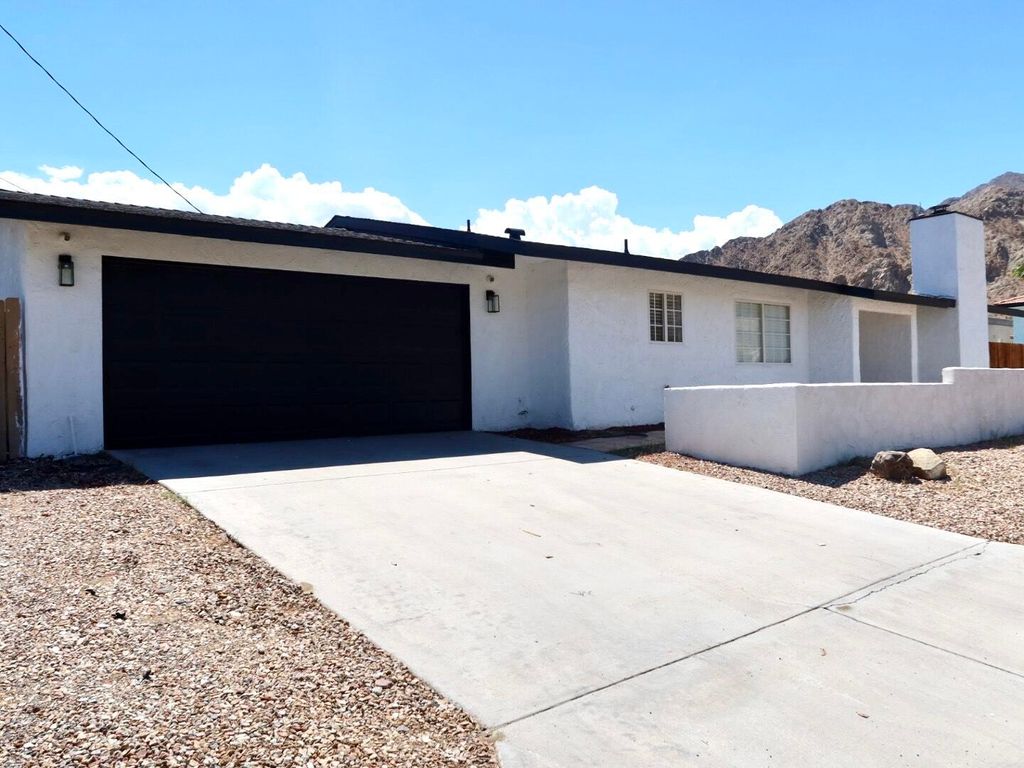 Photo of 77305 Calle Colima, La Quinta, CA 92253 (MLS # 219134761)