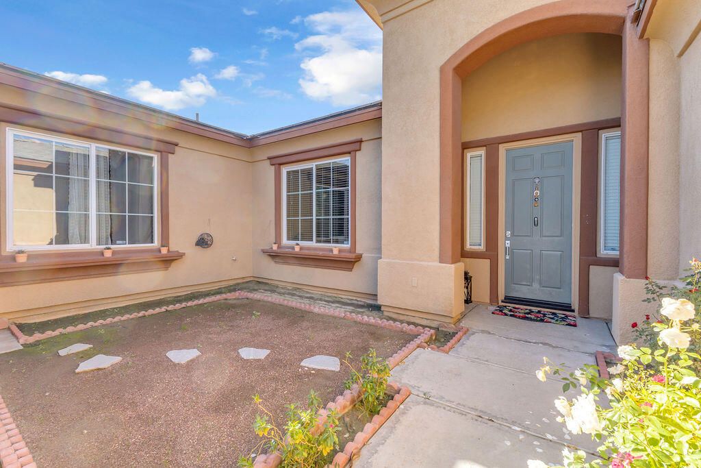 Photo of 46109 Roadrunner Lane, La Quinta, CA 92253 (MLS # 219141025)