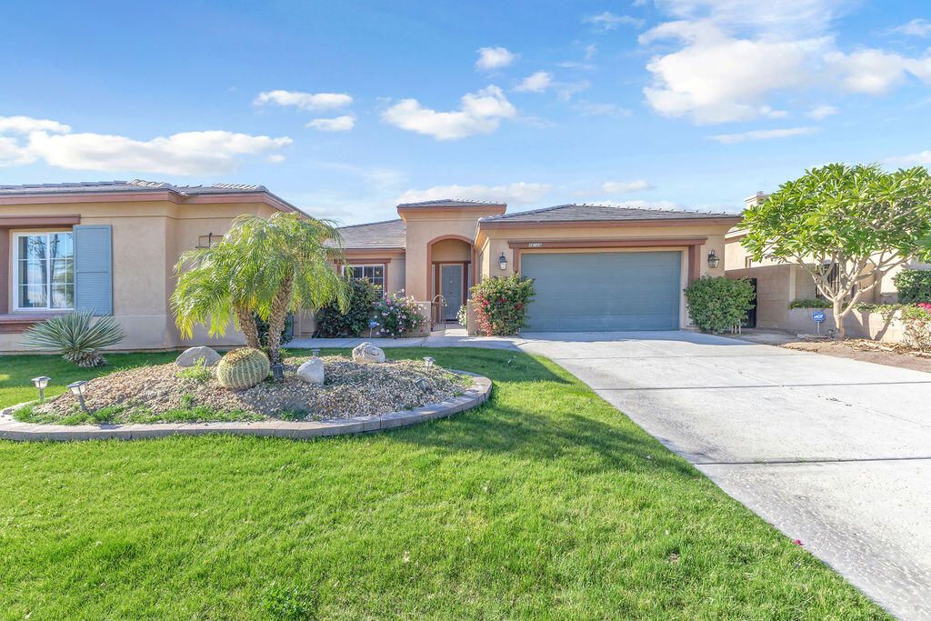 Photo of 46109 Roadrunner Lane, La Quinta, CA 92253 (MLS # 219141025)