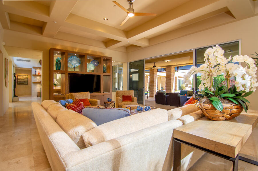 Palm Springs, California 92262, United States, 5 Bedrooms Bedrooms, ,5 BathroomsBathrooms,Residential,Active,250691