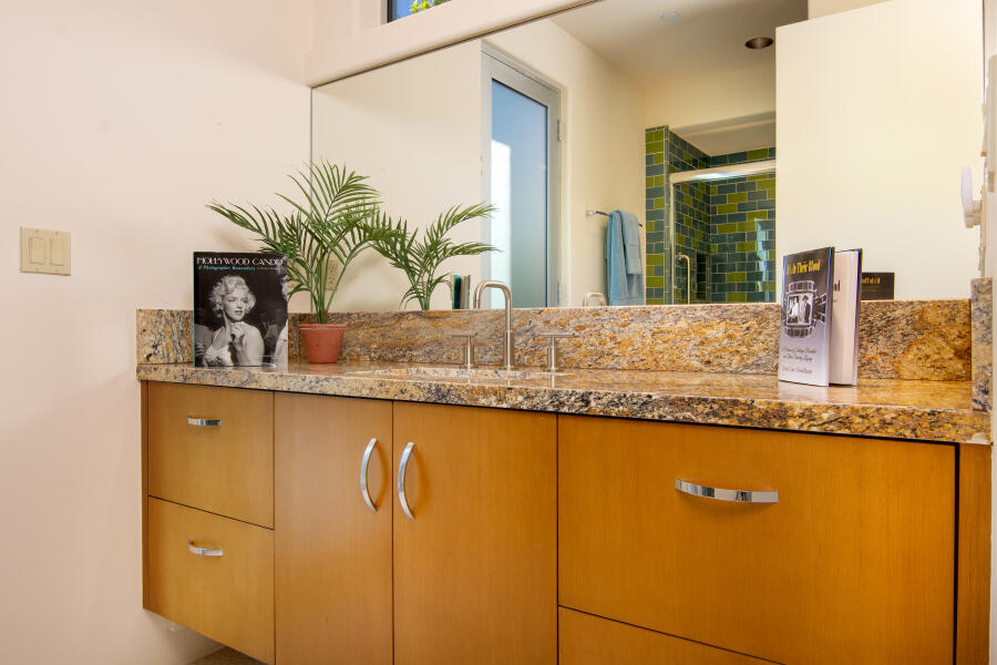 Palm Springs, California 92262, United States, 5 Bedrooms Bedrooms, ,5 BathroomsBathrooms,Residential,Active,250691