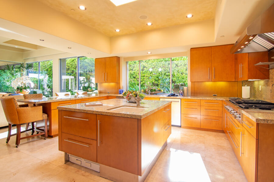 Palm Springs, California 92262, United States, 5 Bedrooms Bedrooms, ,5 BathroomsBathrooms,Residential,Active,250691