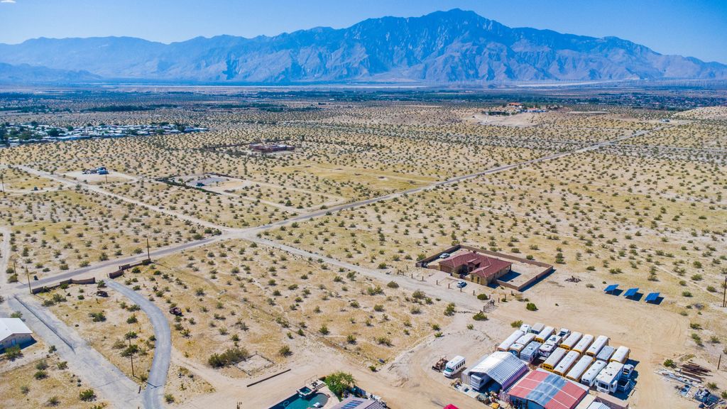 listing image 10999054463054761031