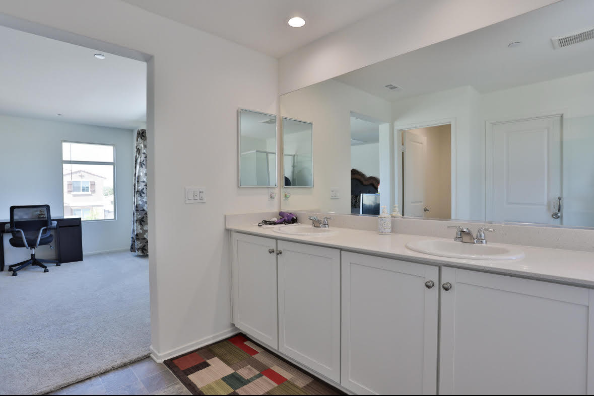 Coachella, California 92236, United States, 5 Bedrooms Bedrooms, ,3 BathroomsBathrooms,Residential,Active,5934