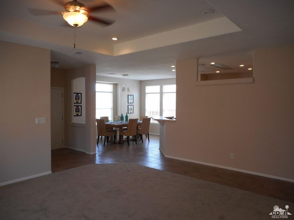 listing image 10997465376004625342