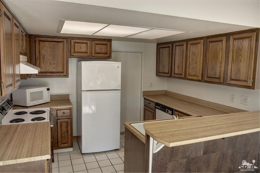 listing image 10997092431693017531