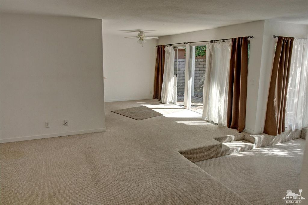 listing image 10990035793039647755