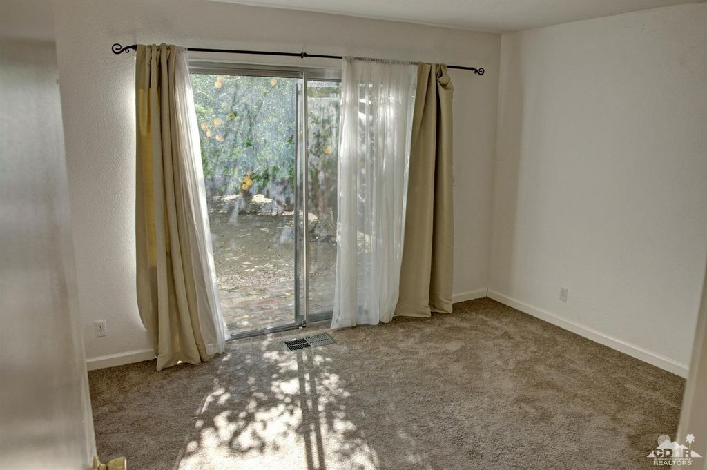 listing image 10991147383322135471