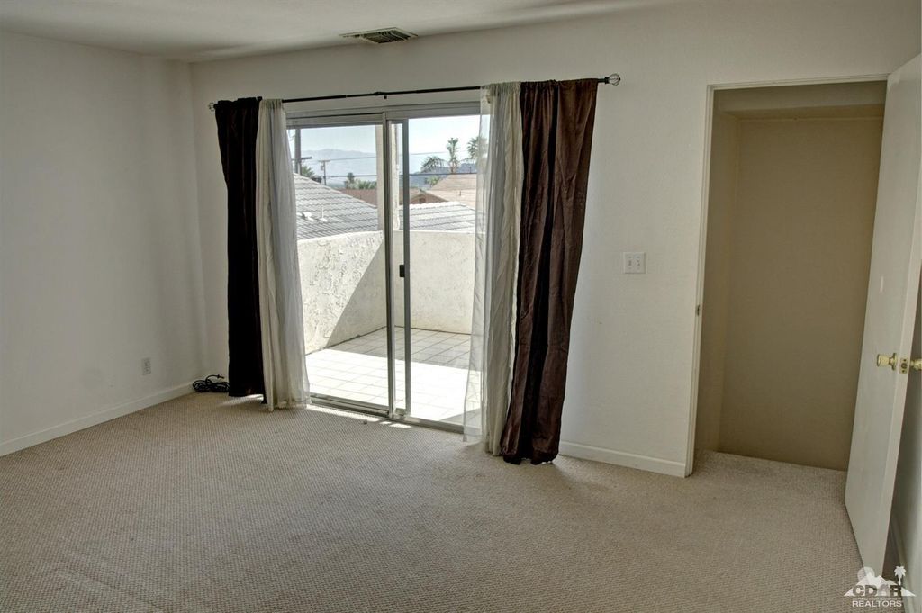 listing image 10992174640119874408