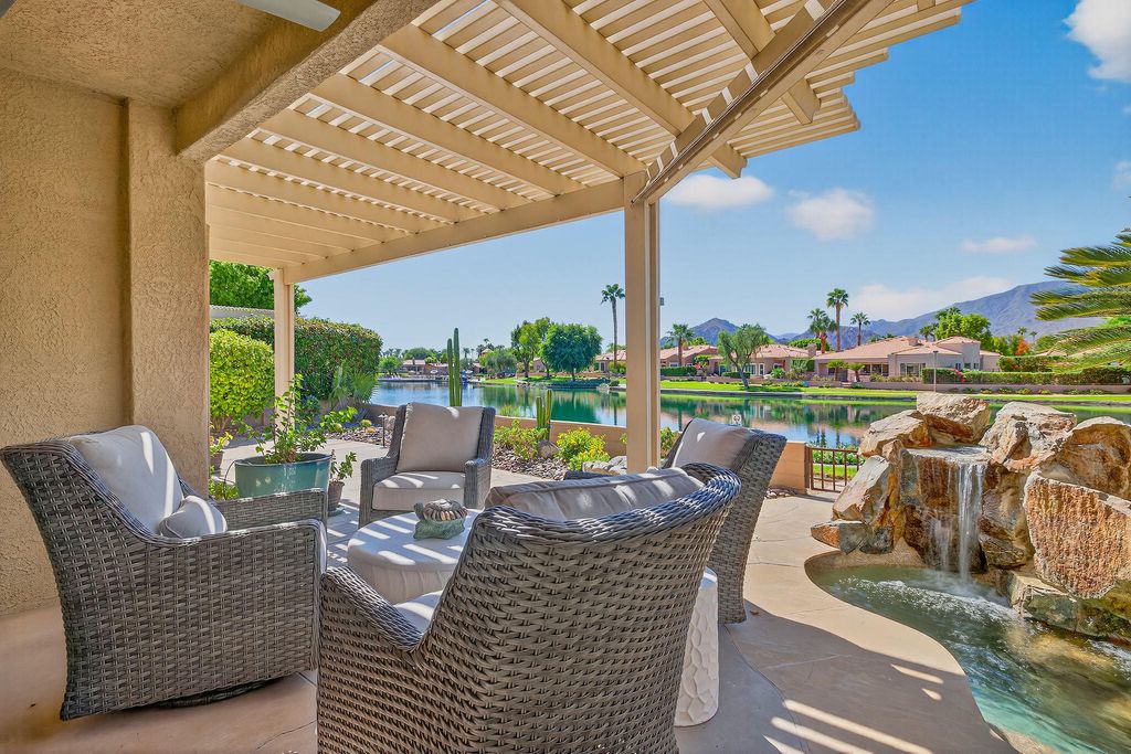 Photo of 48511 Via Encanto, La Quinta, CA 92253 (MLS # 219134912)