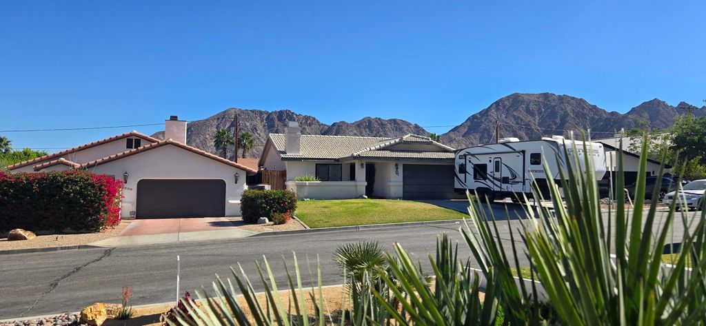 Photo of 53405 Avenida Madero, La Quinta, CA 92253 (MLS # 219143517)