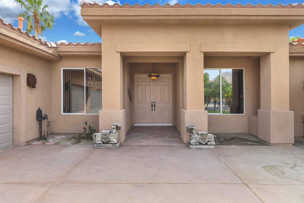 Photo of 47760 Via Montana, La Quinta, CA 92253 (MLS # 219146630)
