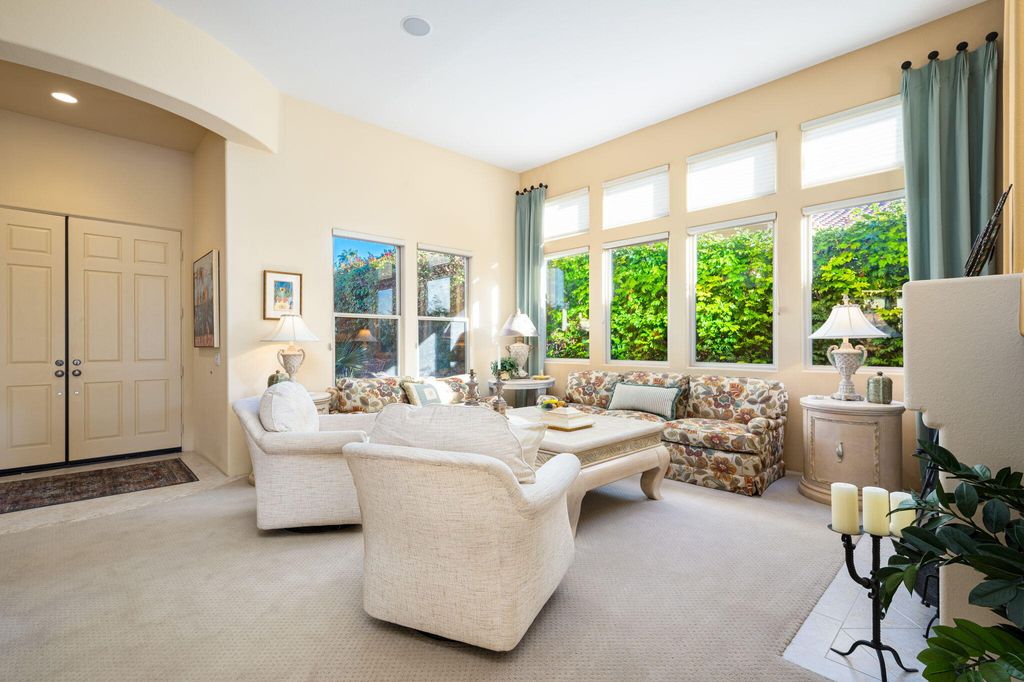listing image 10999448560394011153