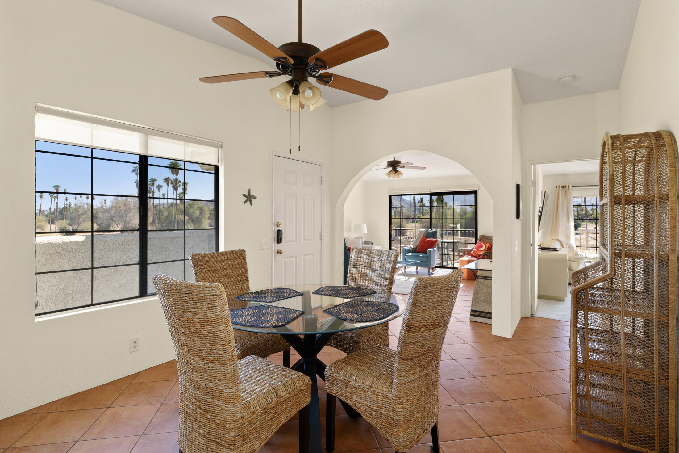 Palm Springs, California 92264, United States, 2 Bedrooms Bedrooms, ,2 BathroomsBathrooms,Residential,Pending,241335