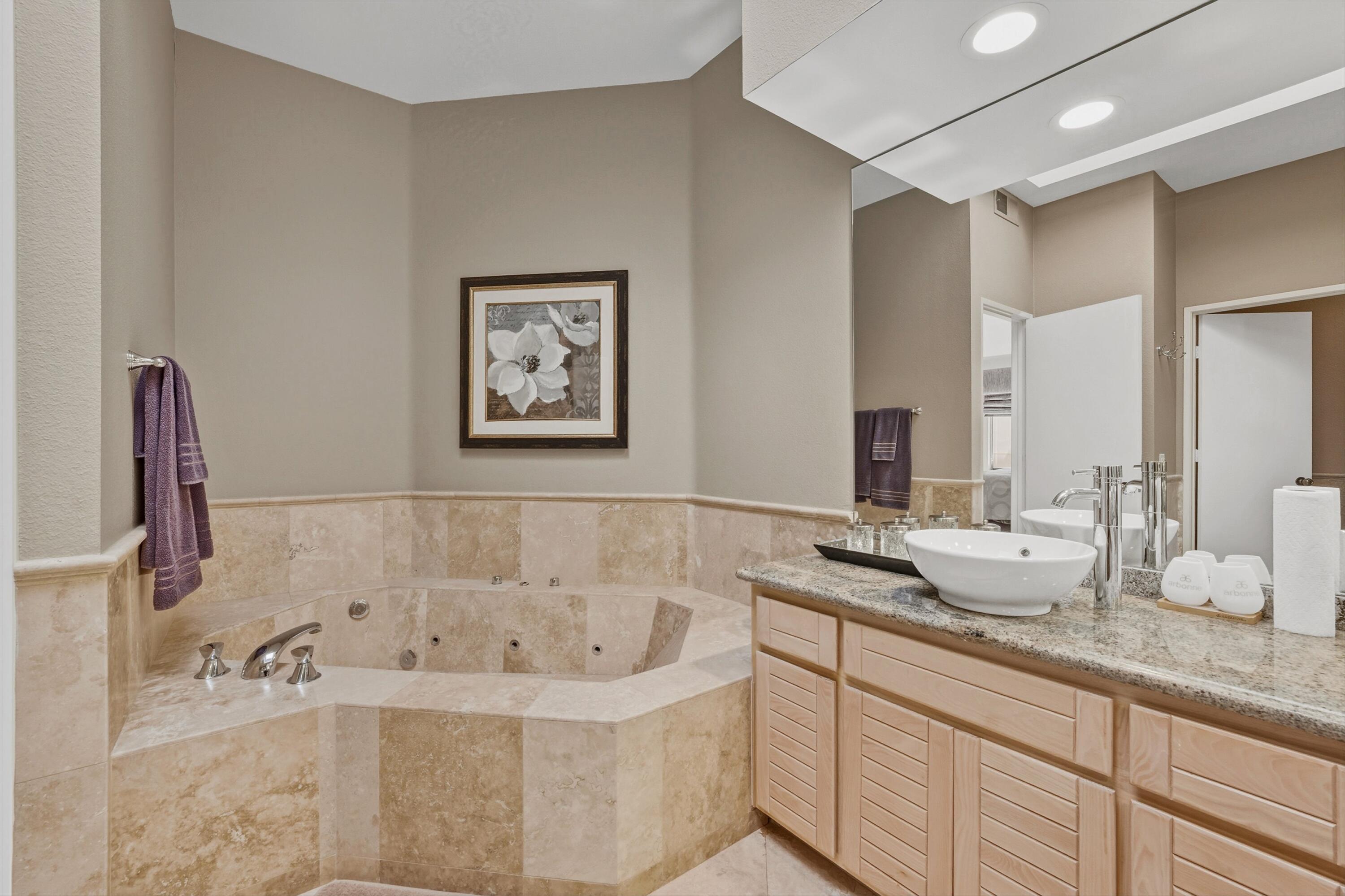 La Quinta, California 92253, United States, 3 Bedrooms Bedrooms, ,3 BathroomsBathrooms,Residential,Active,236245