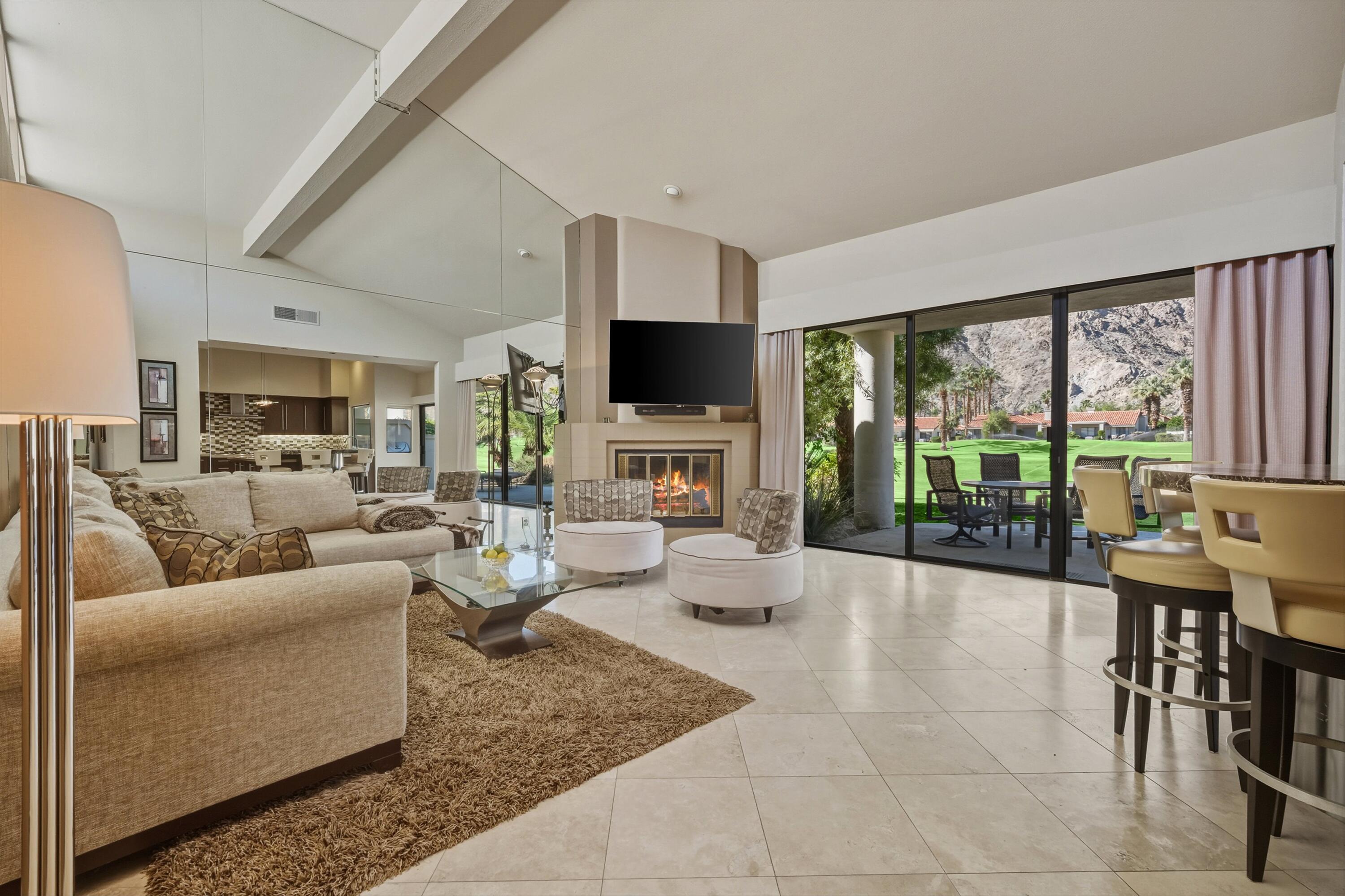 La Quinta, California 92253, United States, 3 Bedrooms Bedrooms, ,3 BathroomsBathrooms,Residential,Active,236245