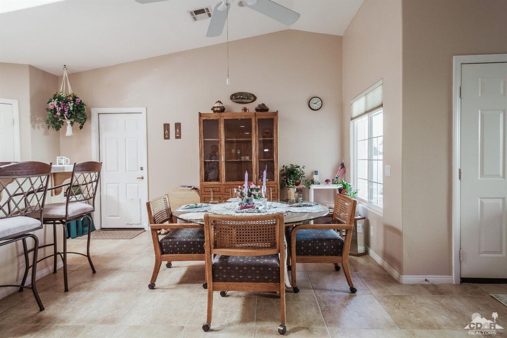 listing image 10990678590038109427