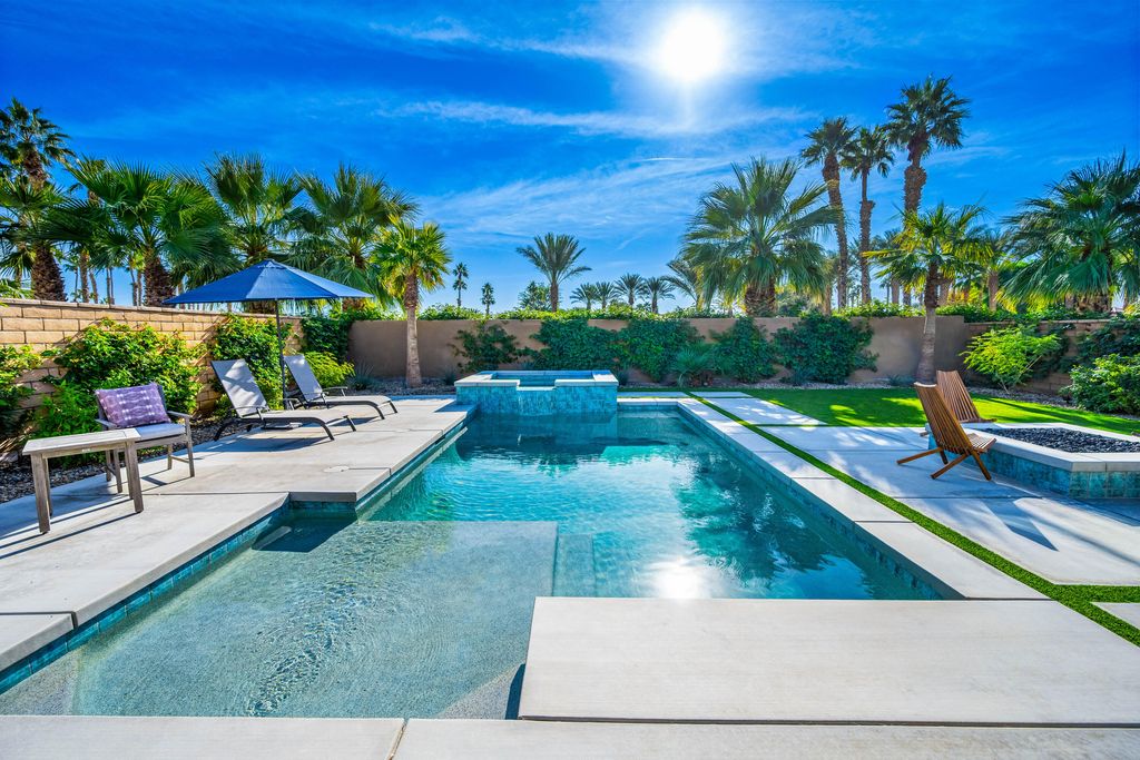 Photo of 80409 Platinum Way, La Quinta, CA 92253 (MLS # 219136933)