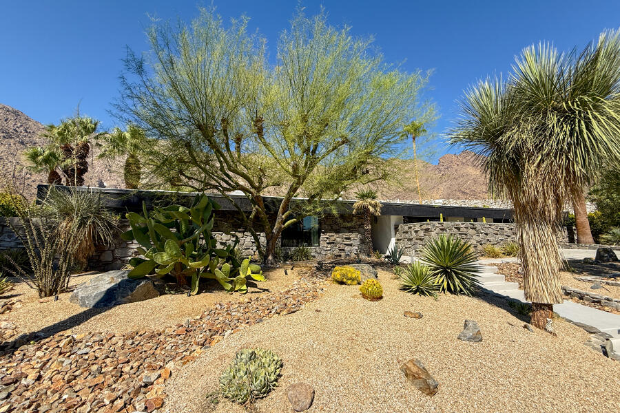 Palm Springs, California 92262, United States, 5 Bedrooms Bedrooms, ,3 BathroomsBathrooms,Residential,Active,187802