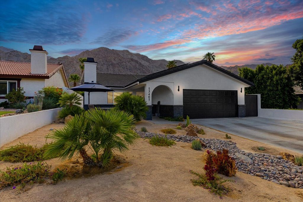 Photo of 53405 Avenue Madero, La Quinta, CA 92253 (MLS # 219150328)