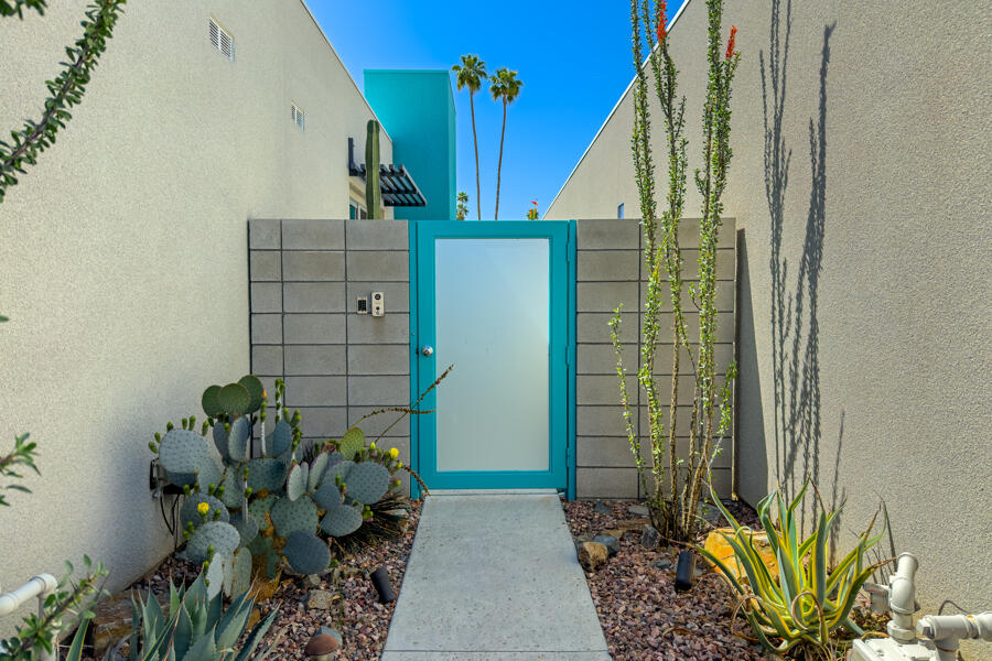 Palm Springs, California 92264, United States, 3 Bedrooms Bedrooms, ,2 BathroomsBathrooms,Residential,Active,117318