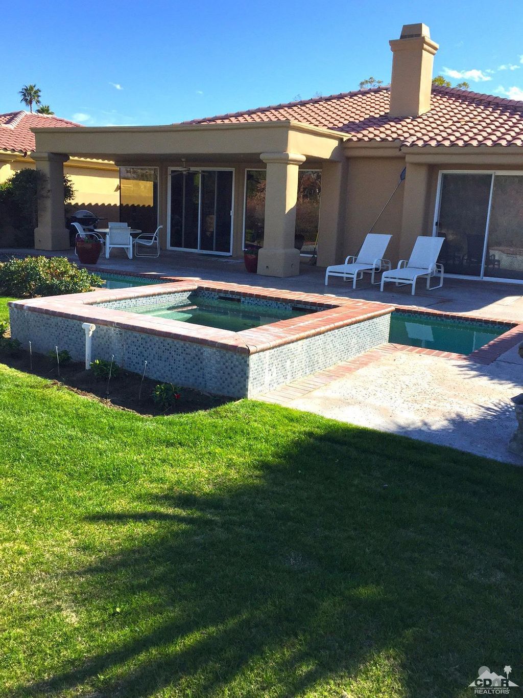 listing image 10992208737288030354