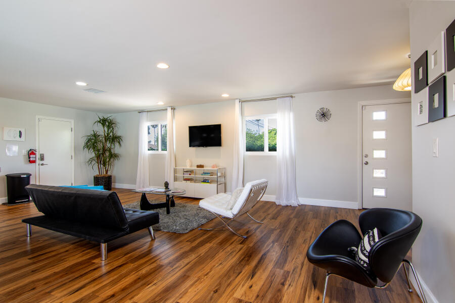 Palm Springs, California 92264, United States, 3 Bedrooms Bedrooms, ,2 BathroomsBathrooms,Residential,Active,146582