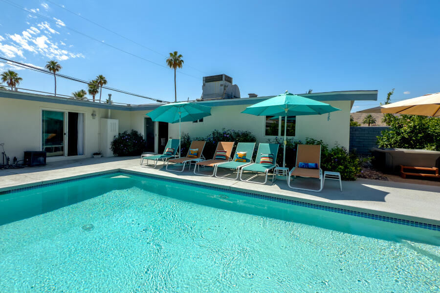 Palm Springs, California 92264, United States, 3 Bedrooms Bedrooms, ,2 BathroomsBathrooms,Residential,Active,146582