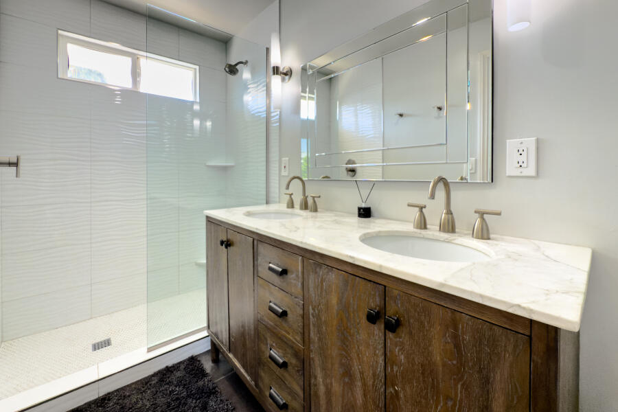 Palm Springs, California 92264, United States, 3 Bedrooms Bedrooms, ,2 BathroomsBathrooms,Residential,Active,146582