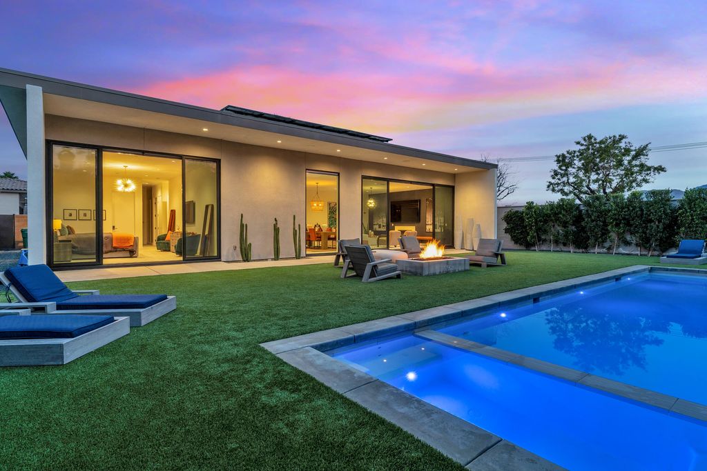 Photo of 57965 Santo Thomas, La Quinta, CA 92253 (MLS # 219142443)