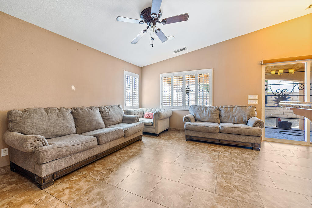 Coachella, California 92236, United States, 4 Bedrooms Bedrooms, ,2 BathroomsBathrooms,Residential,Pending,103155