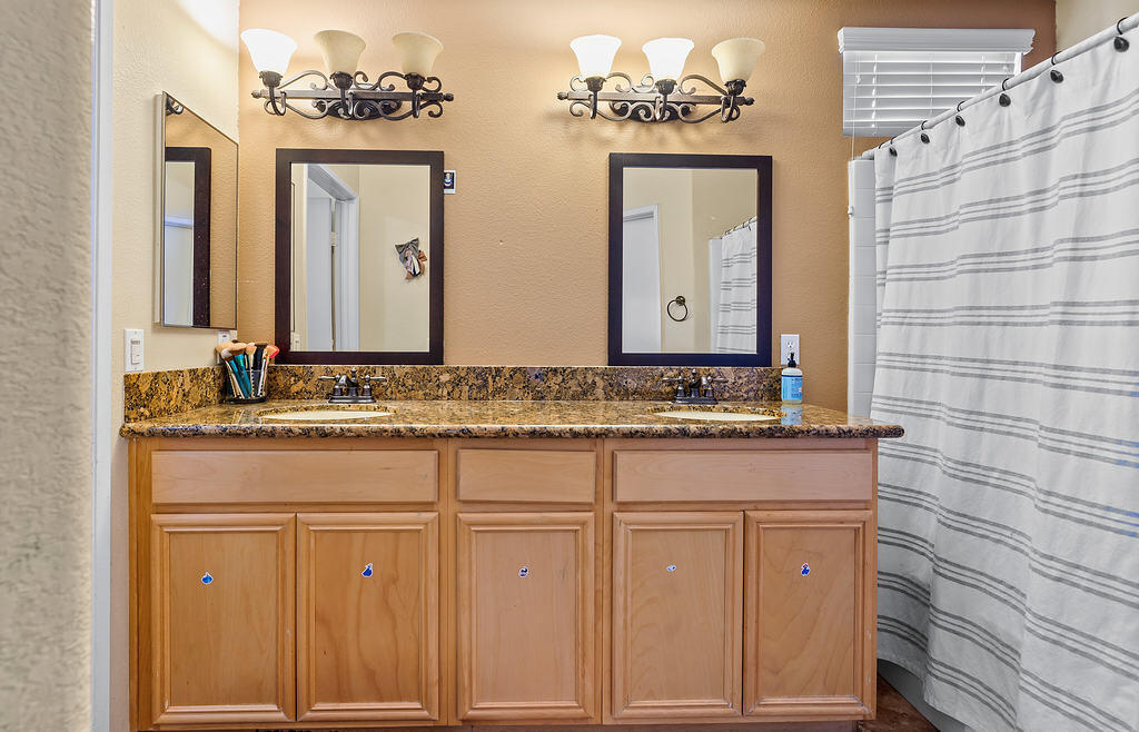 Coachella, California 92236, United States, 4 Bedrooms Bedrooms, ,2 BathroomsBathrooms,Residential,Pending,103155