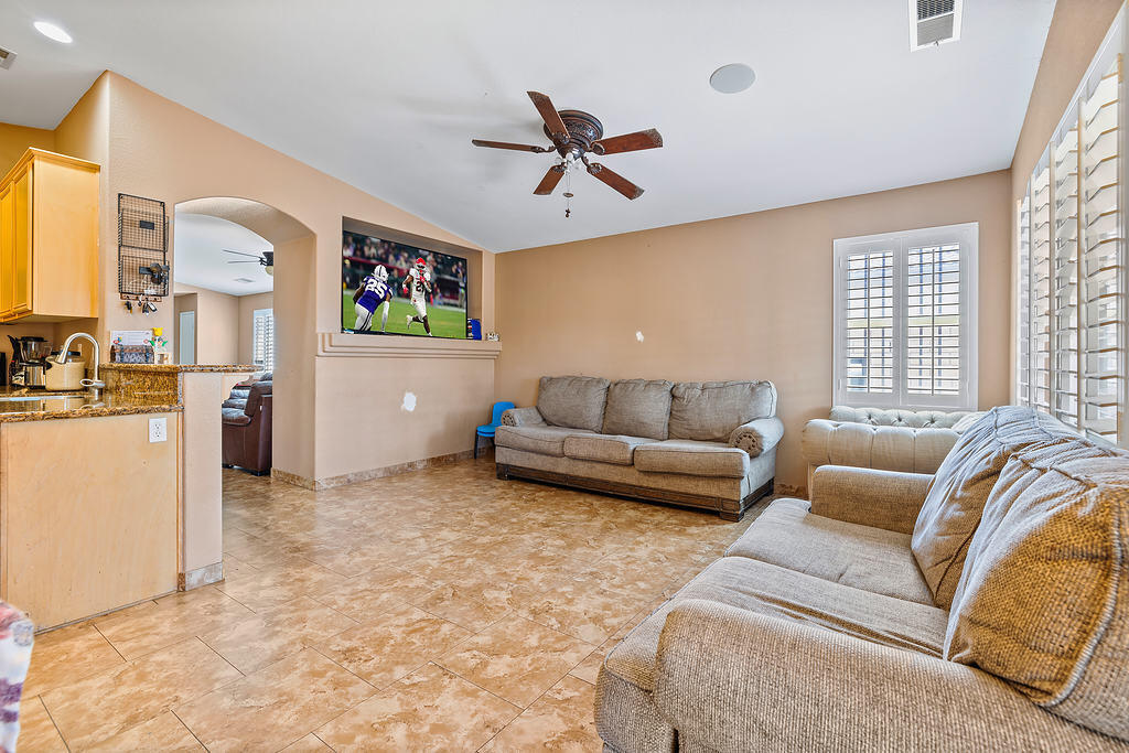 Coachella, California 92236, United States, 4 Bedrooms Bedrooms, ,2 BathroomsBathrooms,Residential,Pending,103155