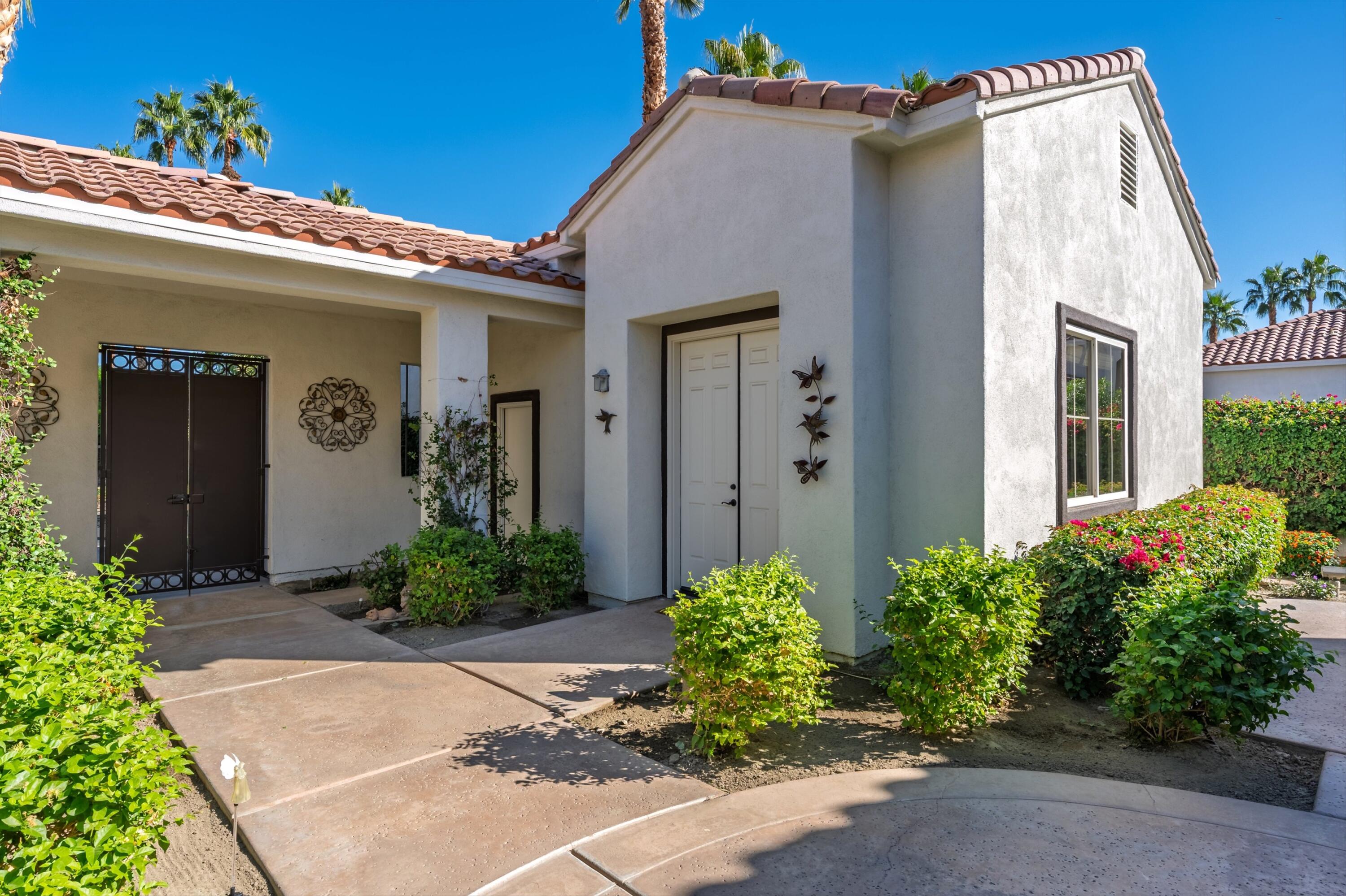 La Quinta, California 92253, United States, 4 Bedrooms Bedrooms, ,3 BathroomsBathrooms,Residential,Active,233241