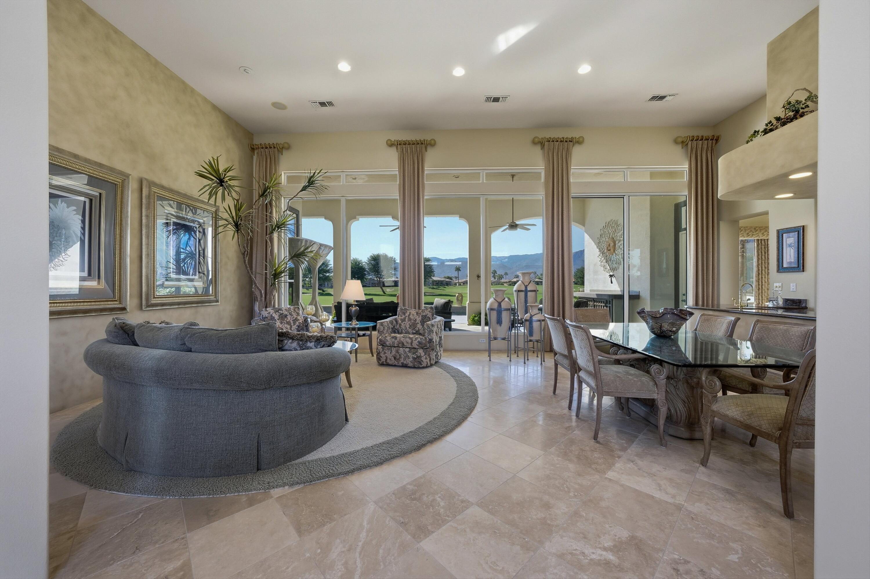 La Quinta, California 92253, United States, 4 Bedrooms Bedrooms, ,3 BathroomsBathrooms,Residential,Active,233241