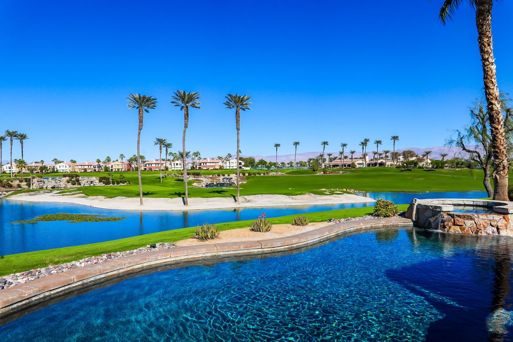 Photo of 51197 Via Sorrento, La Quinta, CA 92253 (MLS # 219135339)