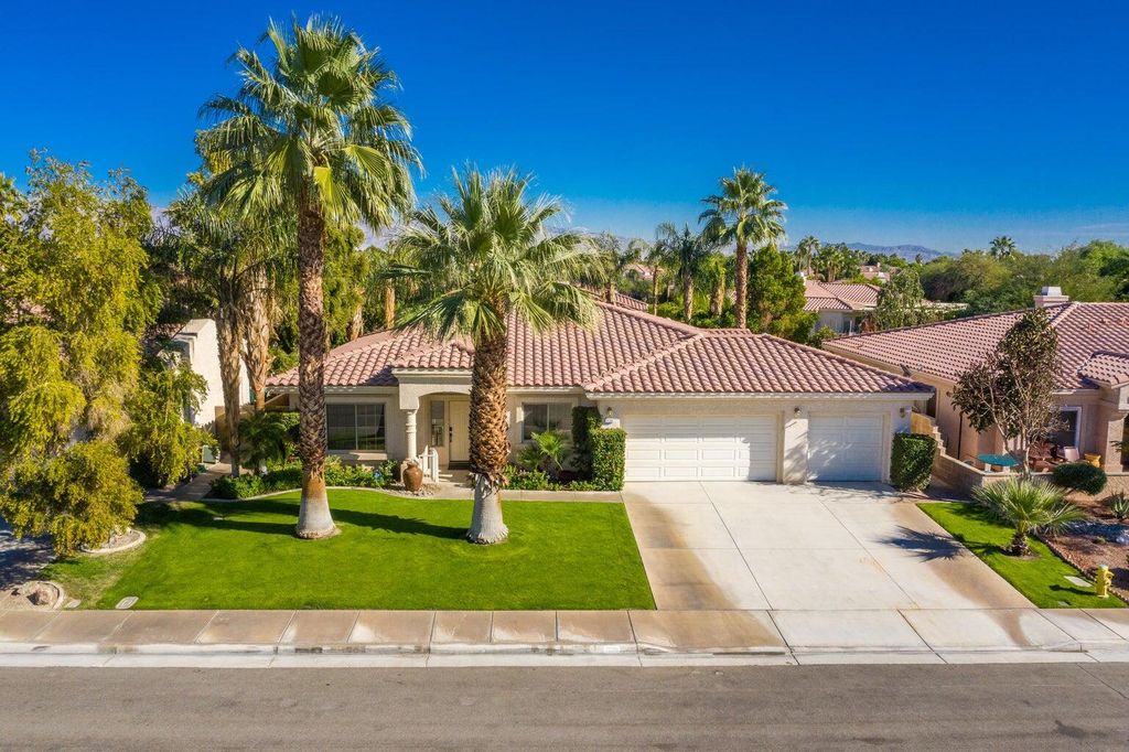 Photo of 44700 Calle Placido, La Quinta, CA 92253 (MLS # 219132093)
