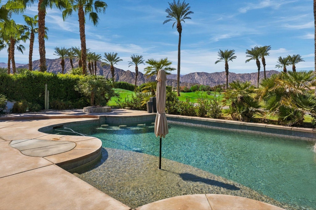 Photo of 51701 Via Sorrento, La Quinta, CA 92253 (MLS # 219153212)