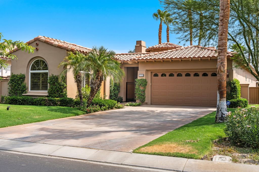 Photo of 49940 W Mission Drive W, La Quinta, CA 92253 (MLS # 219136606)