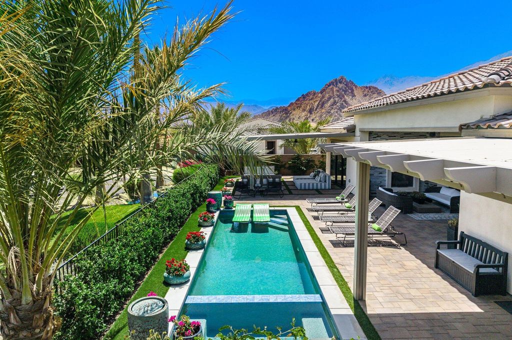 Photo of 57910 Stone Creek W, La Quinta, CA 92253 (MLS # 219129235)